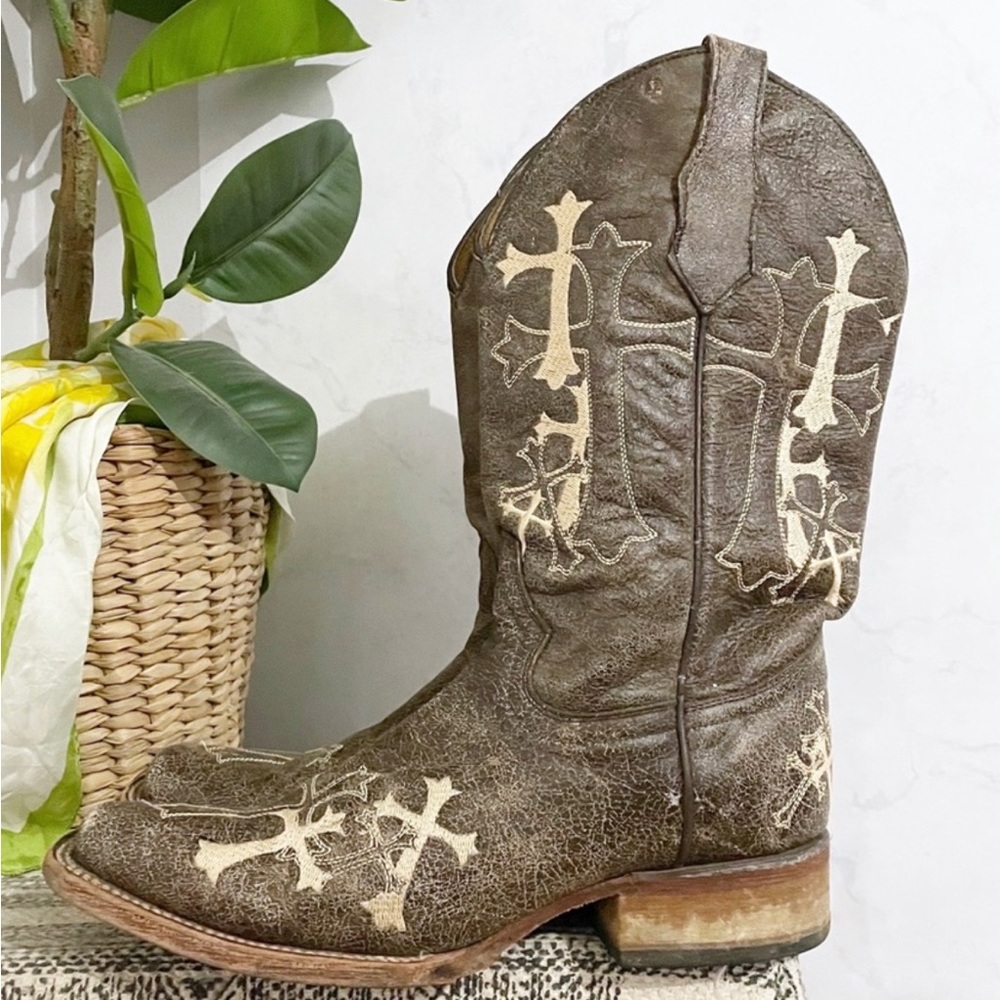 Cross boots women’s 9